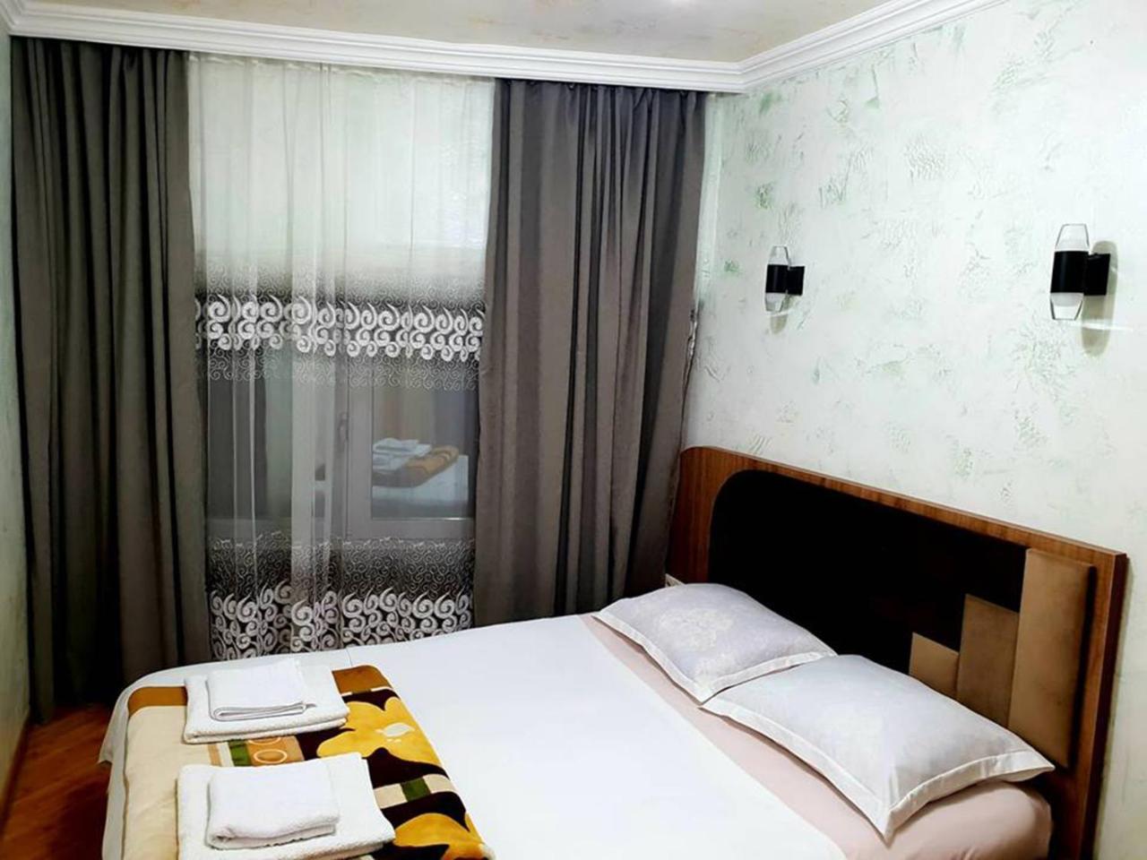 Hotel Old Star 巴统 外观 照片