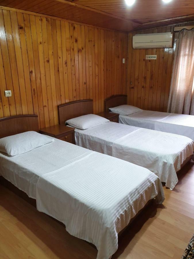 Hotel Old Star 巴统 外观 照片